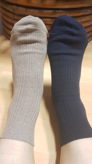 [사이즈가 있는 양말 필로이] 남/여 골지 발목 양말 4족 세트 남【S, M, L, XL】여【S, M, L】_컬러 랜덤 — 4점을 준 리뷰어가 2022년 6월 올린 사용 사진
