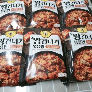 한성기업 무볼레 왕건더기 볶음밥 묵은지삼겹살 — 4점을 준 리뷰어가 2021년 10월 올린 사용 사진