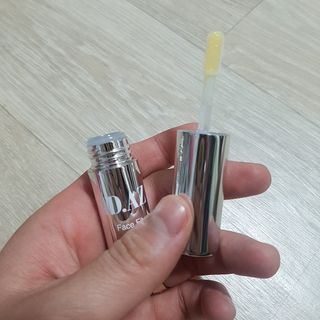 아이디플라코스메틱 페이스핏 투명 립 핏러 — 4점을 준 리뷰어가 2021년 6월 올린 사용 사진