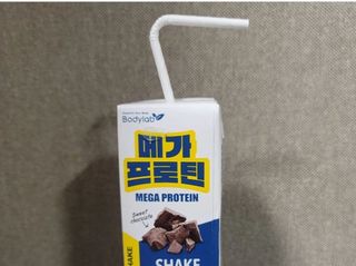 바디랩 프로틴음료 단백질쉐이크 메가프로틴 — 5점을 준 리뷰어가 2022년 4월 올린 사용 사진