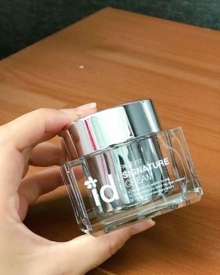 아이디플라코스메틱 아이디 페이스핏  시그니처 크림 50ml — 5점을 준 리뷰어가 2021년 10월 올린 사용 사진