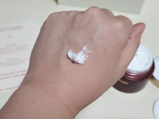 베르비아떼 레드파인 타이트닝 크림 50ml — 5점을 준 리뷰어가 2023년 6월 올린 사용 사진