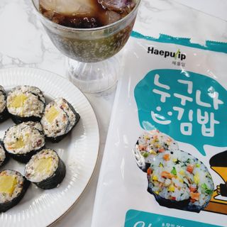 해풀잎 누구나 김밥*1ea [(혼합야채 35g *1ea,  김밥김 (5g, 5ea),  양념간장 (6g, 5ea), 참기름(5g, 2ea)] — 5점을 준 리뷰어가 2022년 7월 올린 사용 사진