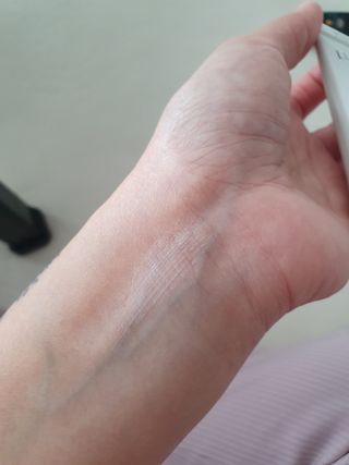 러브모아 향수 고체향수 승무원 고체향수 바르는 향수 니치향수 도손 우드세이지 앤 씨솔트 — 5점을 준 리뷰어가 2022년 12월 올린 사용 사진