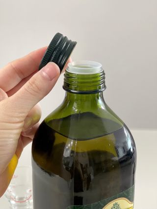 마에스트로 엑스트라버진 올리브 유 마에스트로 엑스트라버진 스페인 올리브유 — 5점을 준 리뷰어가 2022년 3월 올린 사용 사진