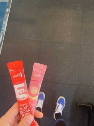 인디닥터 면역 생생 핑크 이뮨 젤리 + 타이탄 BCAA 프로틴 젤리스틱 — 5점을 준 리뷰어가 2022년 3월 올린 사용 사진