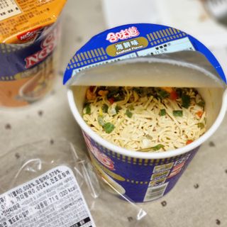 NISSIN 닛신 컵누들  4종 - 씨푸드오리지날, 씨푸드 스파이시, 씨푸드 커리, 씨푸드 XO소스 — 4점을 준 리뷰어가 2021년 11월 올린 사용 사진