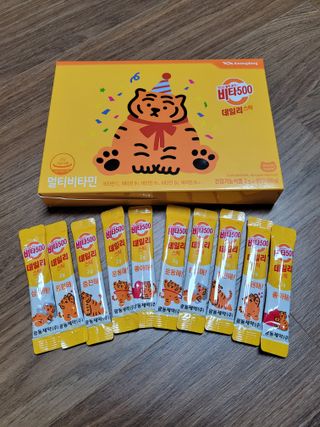 광동생활건강 [광동] 비타 500 데일리 스틱 VB, VC를 함유한 멀티비타민 30포+30포 — 5점을 준 리뷰어가 2022년 7월 올린 사용 사진
