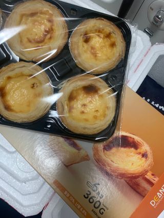 디앙뜨 포르투갈 에그타르트 오리지널 맛+패션후르츠+초콜릿타르트 맛 중 택1 — 4점을 준 리뷰어가 2021년 8월 올린 사용 사진