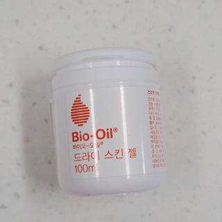 바이오오일 [바이오-오일] 드라이 스킨 젤 100ml — 3.5점을 준 리뷰어가 2021년 12월 올린 사용 사진