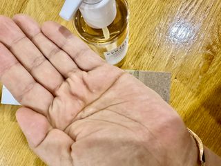 스킨1004 [SKIN1004] 마다가스카르 센텔라 라이트 클렌징 오일 200ml — 4점을 준 리뷰어가 2024년 8월 올린 사용 사진