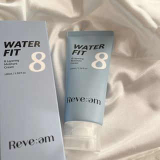 나우_ [리브엠]피부 속부터 겹겹이, 촘촘하게! 워터핏8중 수분착붙 크림 — 5점을 준 리뷰어가 2025년 1월 올린 사용 사진