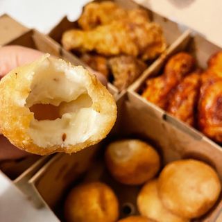 [교촌치킨 영등포역점] 치킨 메뉴 중 택1 — 5점을 준 리뷰어가 2021년 1월 올린 사용 사진