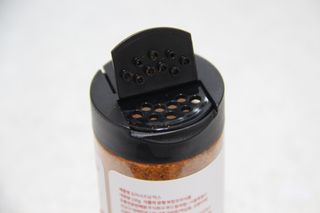 [서울시스터즈] 김치시즈닝 국내 최초 뿌려먹는 김치파우더 100g 1개+ 신제품 고추장 핫소스 185g 1개 — 4.5점을 준 리뷰어가 2021년 9월 올린 사용 사진