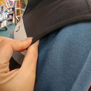 [네이버 구매평] 다운블로우 남자 스포츠 골프웨어 블랙컬러 풀집업베스트 DB 6507M — 5점을 준 리뷰어가 2025년 3월 올린 사용 사진