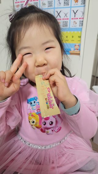 다나음 셀렌에 빠진 아연면역젤리 열대과일맛+사과맛 — 4점을 준 리뷰어가 2023년 1월 올린 사용 사진