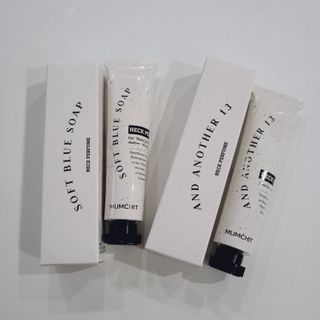 멈칫(MUMCHIT) 넥퍼퓸 NECKPERFUME 2가지 향 — 5점을 준 리뷰어가 2021년 12월 올린 사용 사진