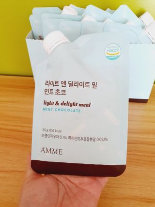 아므_이너뷰티 라이트 앤 딜라이트 밀 민트 초코 — 5점을 준 리뷰어가 2021년 8월 올린 사용 사진
