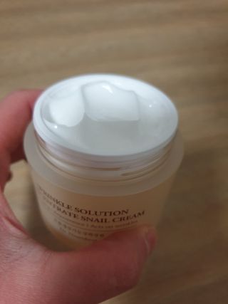 Dr.느루벗 느루벗 링클 솔루션 콘센트레이트 스네일 탄력 달팽이 크림 80g — 5점을 준 리뷰어가 2021년 3월 올린 사용 사진