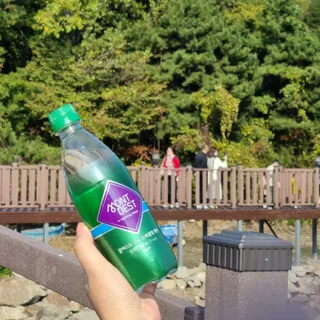 몽베스트 Montbest with Sparkling water Plain 20병 — 5점을 준 리뷰어가 2022년 10월 올린 사용 사진