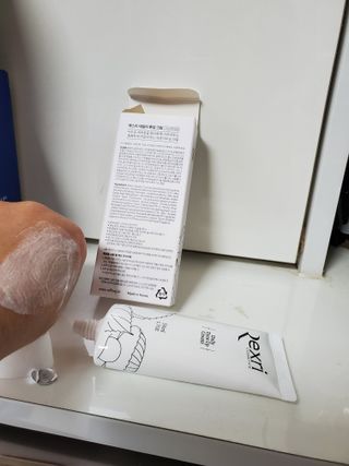 렉스리 데일리 톤업 크림 Rexri Daily Tone Up Cream — 4.5점을 준 리뷰어가 2022년 11월 올린 사용 사진