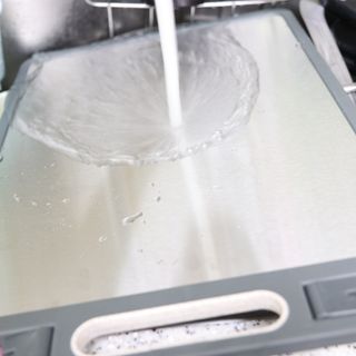 스탠서드16 스테인리스 316 양면 도마 — 5점을 준 리뷰어가 2022년 8월 올린 사용 사진