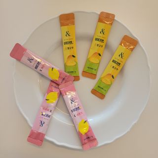 비타앤C 레몬맛, 망고맛 — 5점을 준 리뷰어가 2021년 4월 올린 사용 사진