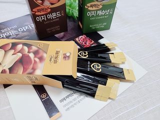 짜먹는 이지견과 짜먹는 이지아몬드, 짜먹는 이지허니피넛, 짜먹는 이지캐슈넛 각 10g X  10포 — 5점을 준 리뷰어가 2021년 1월 올린 사용 사진