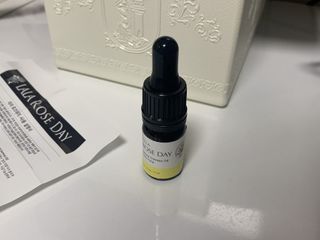 라라로즈데이 시즌2 천연 아로마오일 Y존 케어 속옷향수 이너퍼퓸 5ml  여성의 자존감을 UP시키자 — 4.5점을 준 리뷰어가 2021년 8월 올린 사용 사진