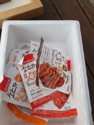 굽네몰 [굽네] 소스가 맛있는 닭가슴살 슬라이스 4종 — 5점을 준 리뷰어가 2021년 4월 올린 사용 사진