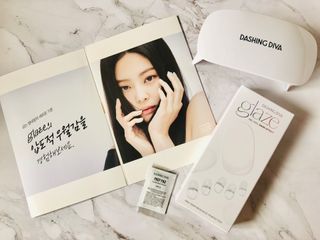 데싱디바 글레이즈 젤네일 스프링 프렌치 네일_5종 중 택 1 — 5점을 준 리뷰어가 2021년 9월 올린 사용 사진