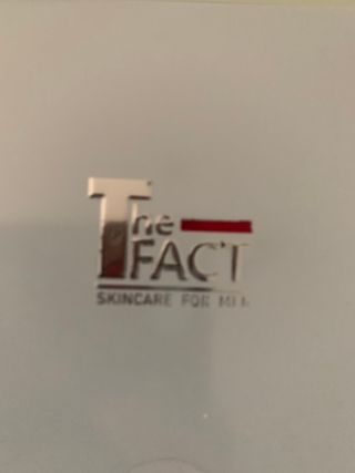 The Fact 더 팩트 내추럴 에스에프엔 에이틴 시니어 크림 — 5점을 준 리뷰어가 2021년 3월 올린 사용 사진