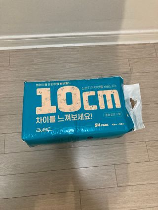 아베크 펫 와이드 프리미엄 중형 애견 강아지 배변 패드 54매 1팩 45g — 5점을 준 리뷰어가 2021년 7월 올린 사용 사진
