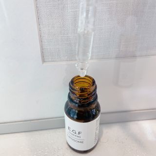 랑팡 EGF+FGF 10ppm 리포좀 앰플 원액 10ml — 5점을 준 리뷰어가 2021년 11월 올린 사용 사진