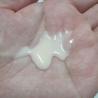 산수시 데포 세럼 수분 물광 비타민 에센스 50ml 기초화장품 — 4점을 준 리뷰어가 2021년 7월 올린 사용 사진