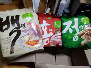[풀무원] 자연은맛있다 정면, 백면, 홍면  세트 — 5점을 준 리뷰어가 2021년 4월 올린 사용 사진
