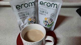 이롬 황성주 박사의 국산콩 두유 검은콩과 17곡 프리미엄 — 5점을 준 리뷰어가 2021년 5월 올린 사용 사진
