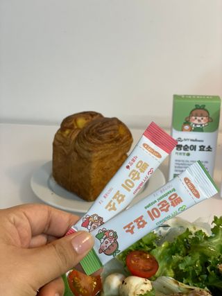 아이비웰니스 빵순이 효소 키위맛 7포 + 석류맛 7포 (총 14포, 2주분) — 5점을 준 리뷰어가 2022년 10월 올린 사용 사진