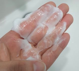 와프랩 운동하는 여성을 위한 더블유 극손상 모발 개선 머리영양제 트리트먼트 — 4.5점을 준 리뷰어가 2022년 3월 올린 사용 사진