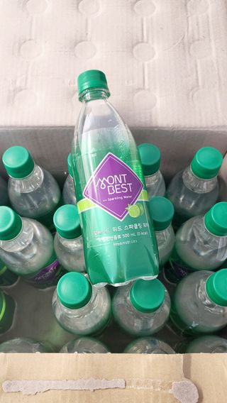 몽베스트 Montbest with Sparkling water Lime20병 — 5점을 준 리뷰어가 2022년 5월 올린 사용 사진