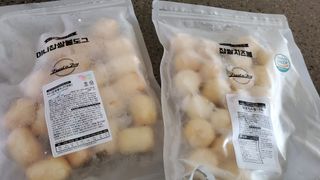 Dog&Ball 독앤볼 [Dog&Ball] 미니찹쌀볼도그 찹쌀치즈볼 — 5점을 준 리뷰어가 2021년 8월 올린 사용 사진