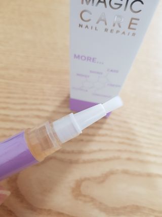 뷰젤 매직케어 네일솔루션 손발톱 보습 영양제 펜슬타입 5ml — 5점을 준 리뷰어가 2022년 4월 올린 사용 사진