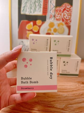 버블데이 배쓰밤 거품입욕제 버블바 6종 — 4점을 준 리뷰어가 2021년 8월 올린 사용 사진
