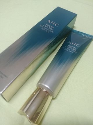 [NEW 탄력유턴 아이크림] AHC 유스 래스팅 리얼 아이크림 포 페이스 — 5점을 준 리뷰어가 2021년 1월 올린 사용 사진