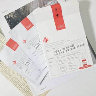 쿠피 피디알엔 연어 더마 페이셜 마스크 — 5점을 준 리뷰어가 2021년 11월 올린 사용 사진