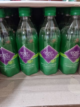 몽베스트 Montbest with Sparkling water Lime20병 — 3점을 준 리뷰어가 2021년 10월 올린 사용 사진