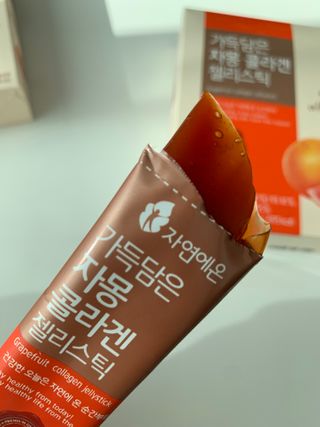 자연에온 가득담은 자몽 콜라겐 젤리스틱 2BOX — 4점을 준 리뷰어가 2021년 1월 올린 사용 사진