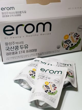 이롬 황성주 박사의 국산콩 두유 검은콩과 17곡 프리미엄 — 5점을 준 리뷰어가 2021년 5월 올린 사용 사진