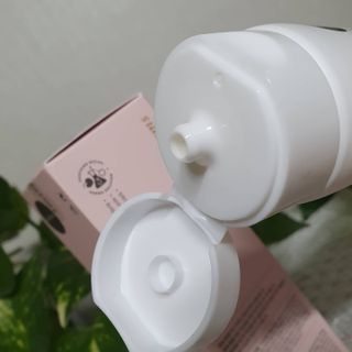 냉장고에 넣어요, 붉은 트러블 피부 다음날 진정되요 [버진팜스 푸딩수딩아토] — 5점을 준 리뷰어가 2021년 9월 올린 사용 사진