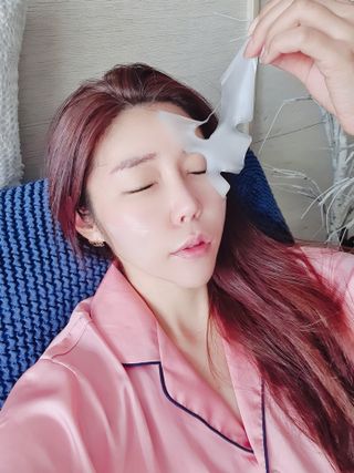 101스킨 영앤리치 하이드로겔 마스크팩 — 5점을 준 리뷰어가 2021년 3월 올린 사용 사진